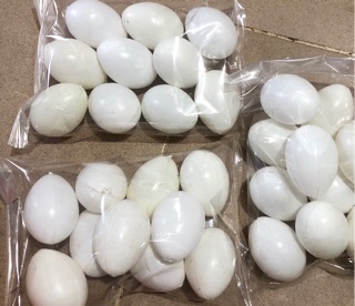 Đồ chơi trứng gà và trứng vịt