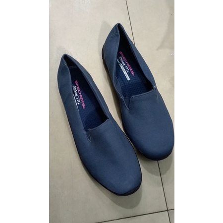 Xả kho, không đổi trả- Giày lười vải Skechers đế bằng xịn, lót mang êm, nhẹ chân, đế chống trơn, đi bộ, đi làm , đi chơi