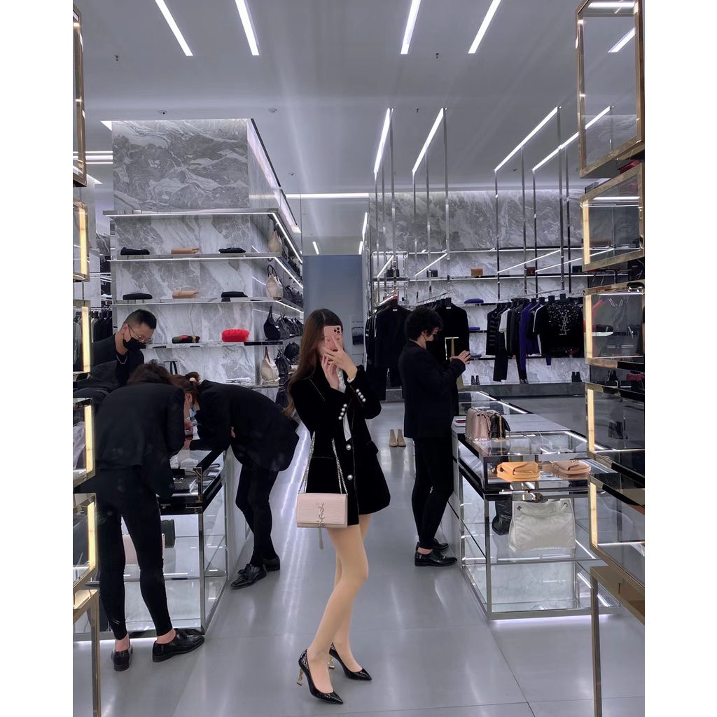 Giày Cao Gót Da Bóng Đế Bằng Màu Vàng Cho Nữ