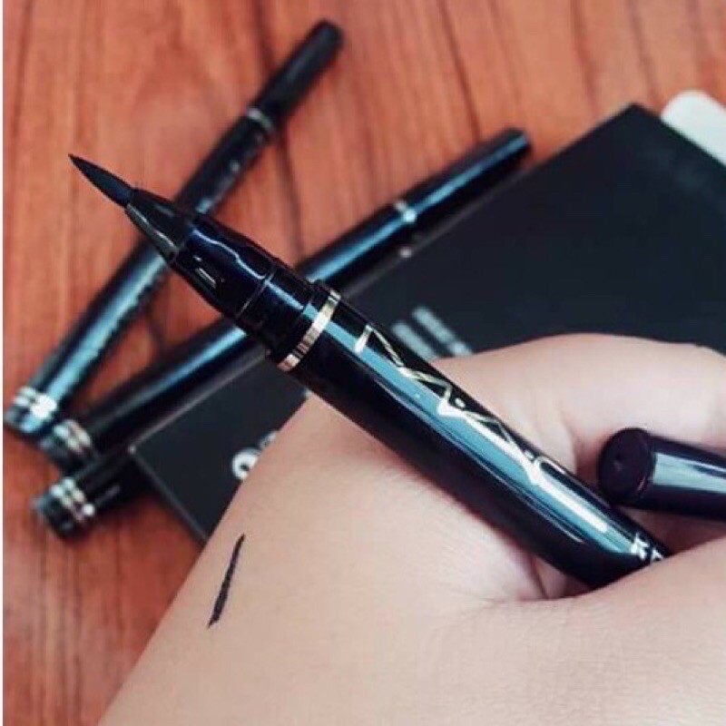 Bút lông kẻ mắt nước NYX không lem- không trôi ❤️