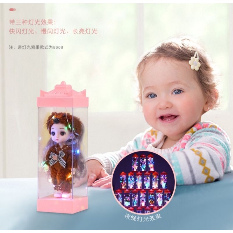 BÚP BÊ  CUTE CÓ ĐÈN LED KÈM HỘP MICA TRONG SUỐT