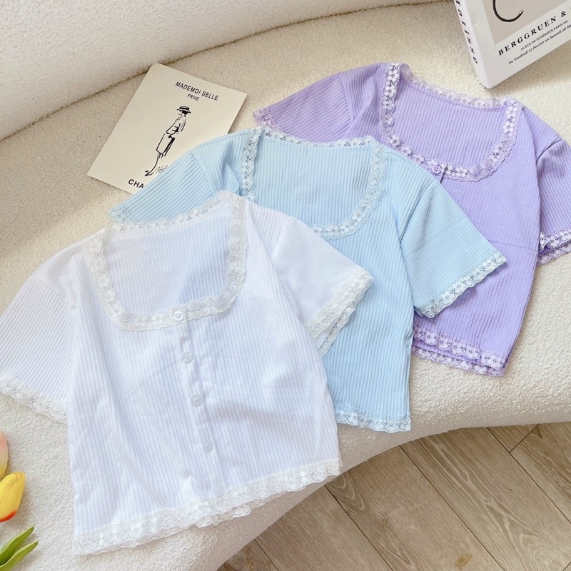 Áo thun croptop viền ren cổ vuông phối nút giả tay ngắn chất thun gân co giãn thời trang cho nữ