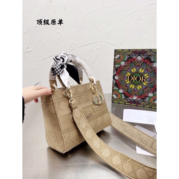 Túi xách Diỏr D-lite thêu sz 24