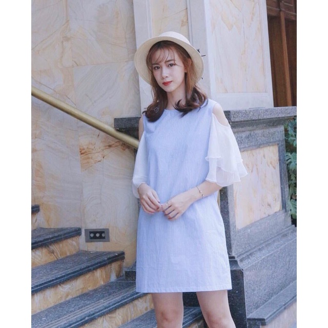 Đầm cutout vai