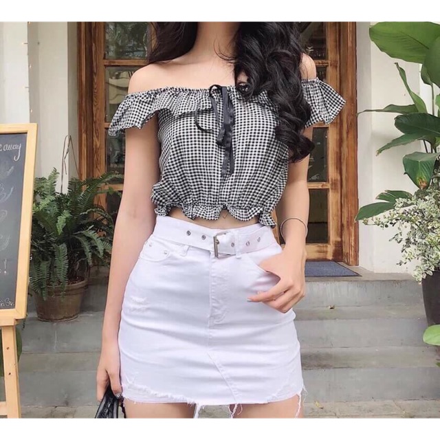 Áo bệt vai karo