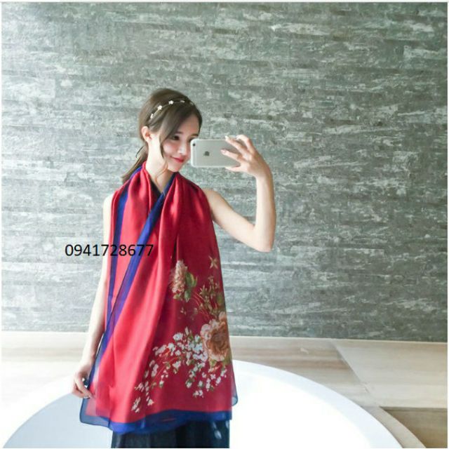 Khăn lụa satin nữ thời trang