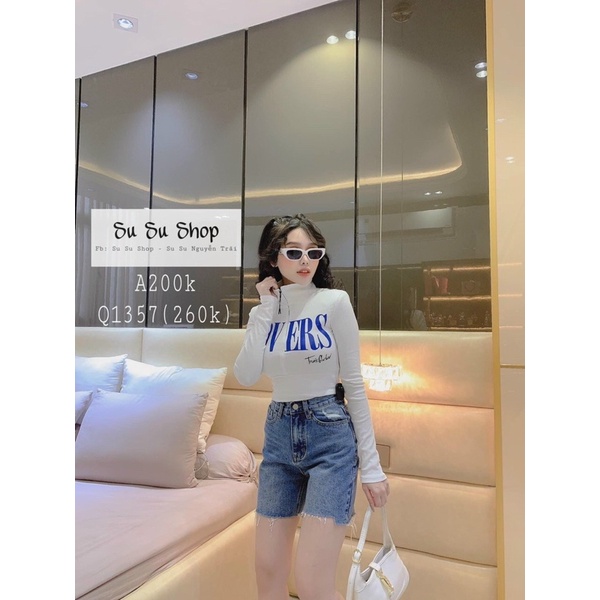 Áo thun body tay dài croptop cổ cao phối khoá kéo in chữ