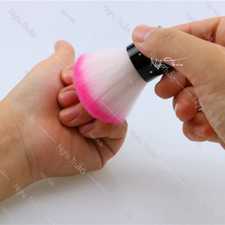 Chổi phủi bụi nail , cọ phủi bụi nail cán ngắn QW