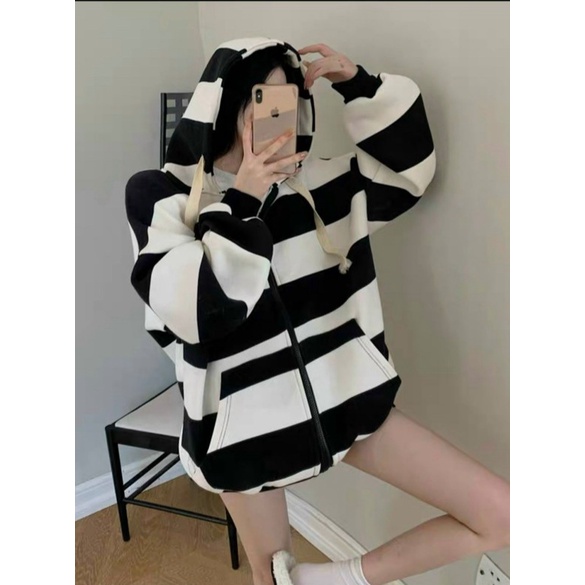 Áo Khoác Nỉ Nữ Form Rộng Phối Sọc Lớn Có Nón Che Nắng Tốt, Dây Khóa Kéo Tiện Lợi Trẻ Trung [NEW UNISEX]
