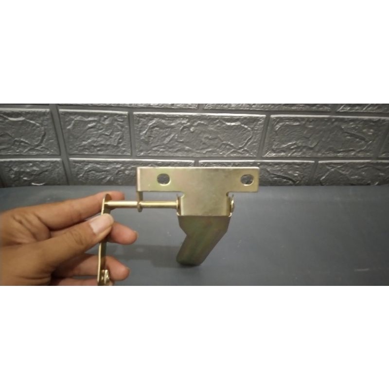 Bàn đạp chân ga xe suzuki carry 500kg và các dòng 500kg khác