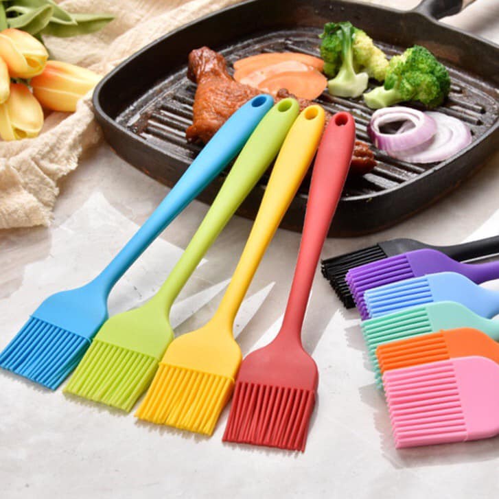 CHỔI QUÉT DẦU ĂN SILICON SẮC MÀU TIỆN DỤNG