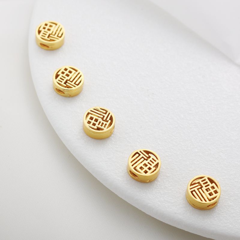 Mặt Dây Chuyền Hình Tròn Rỗng Màu Vàng Đồng 18k 10mm In Hình Nhân Vật Hoạt Hình