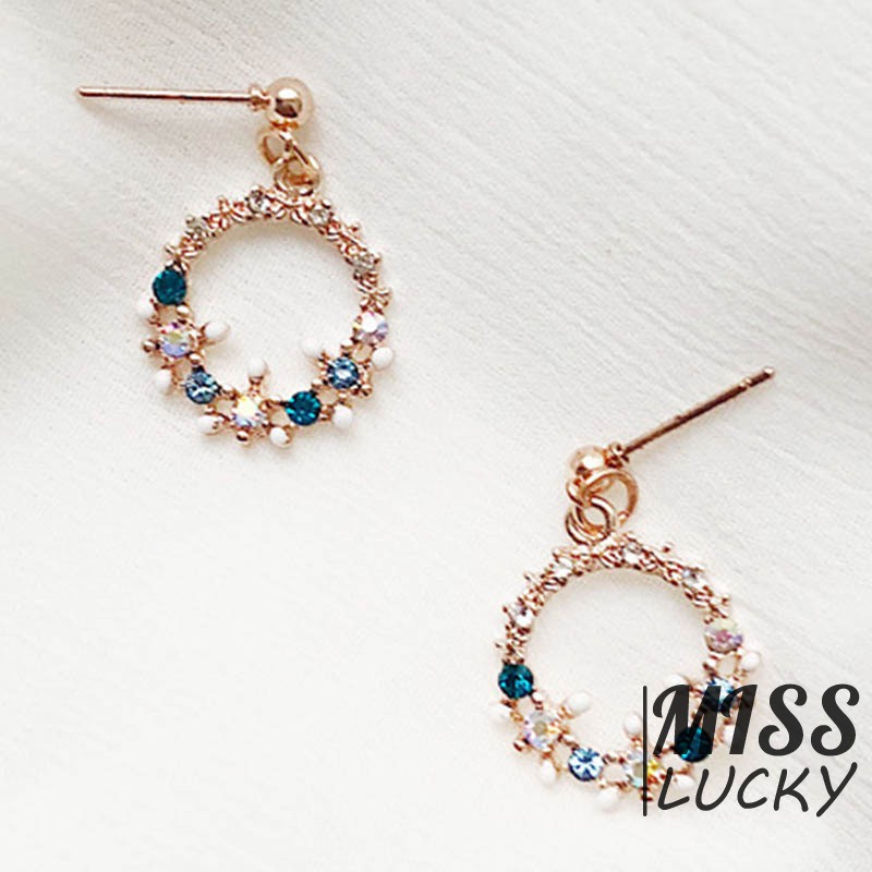 Khuyên tai kiểu dáng thời trang phong cách Hàn Quốc dành cho nữ