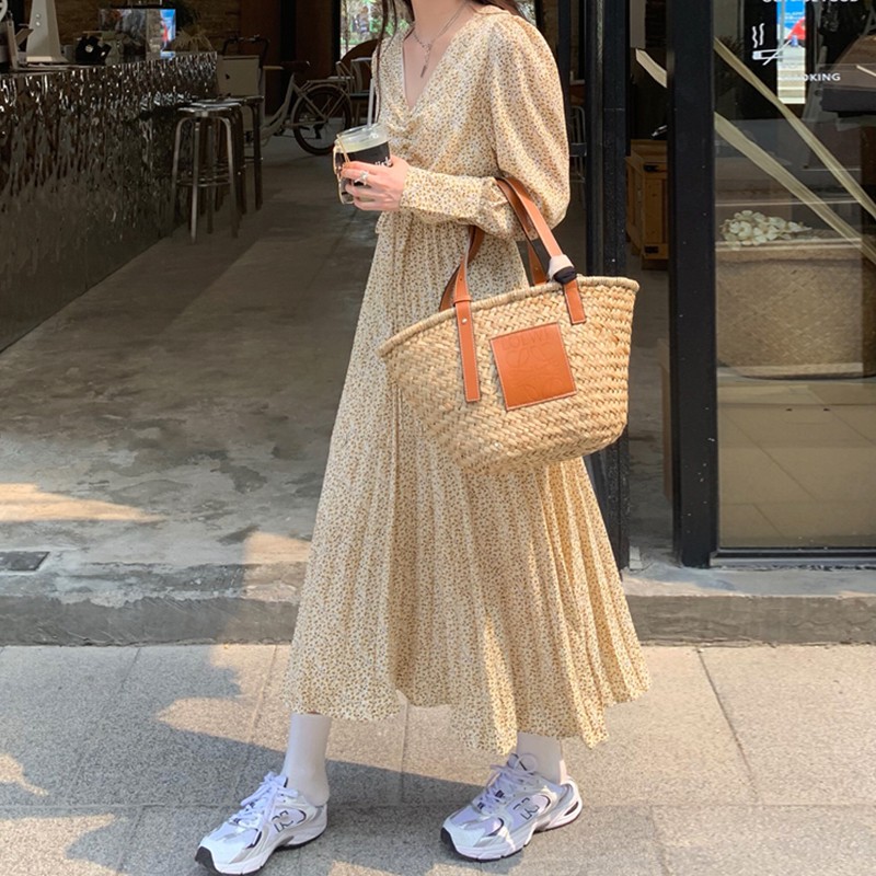 Váy hoa nhí dài xếp ly | BigBuy360 - bigbuy360.vn