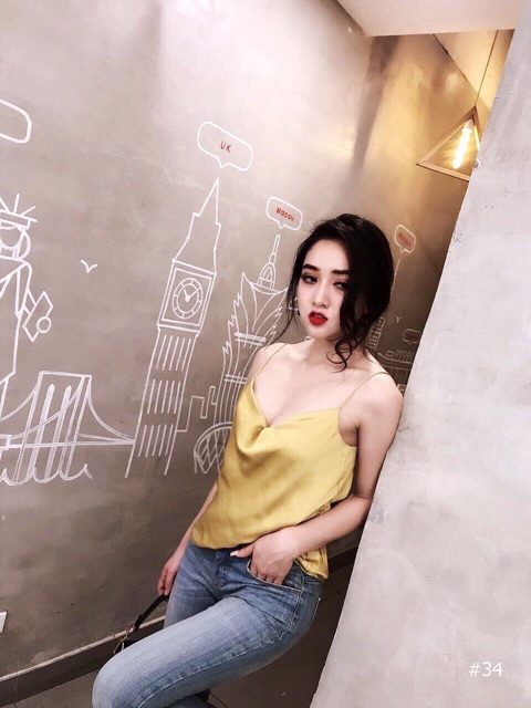 Áo hai dây lụa trễ ngực phong cách thời trang | BigBuy360 - bigbuy360.vn