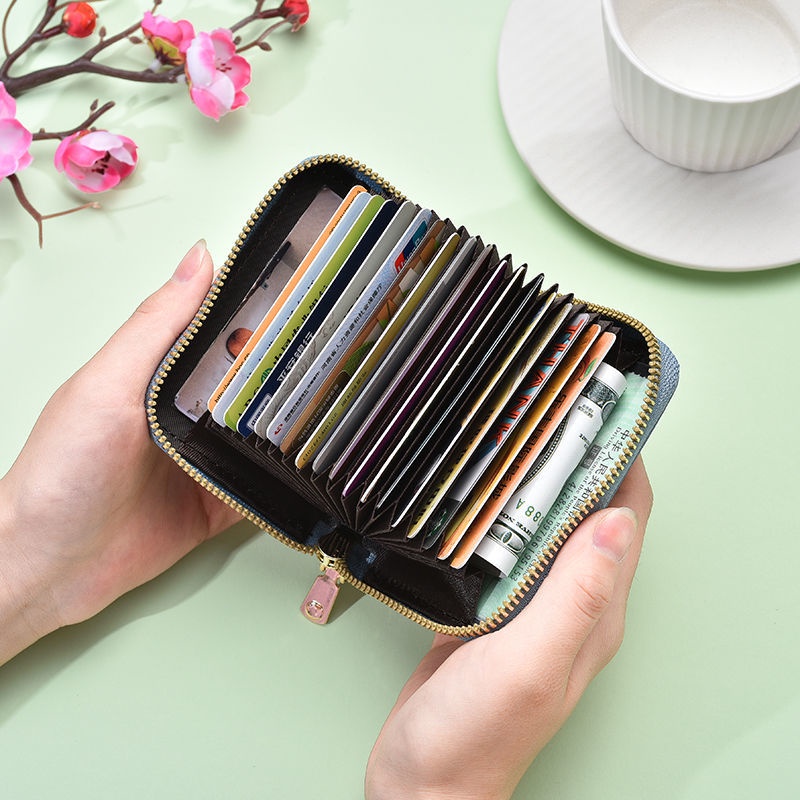 Ví Đựng Thẻ ID / Tiền Xu Họa Tiết Hoạt Hình Dễ Thương Tinh Tế Cho Học Sinh