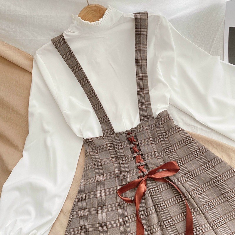 Sét váy yếm + áo sơ mi tiểu thư,Sét Bò Di o Siêu Xinh