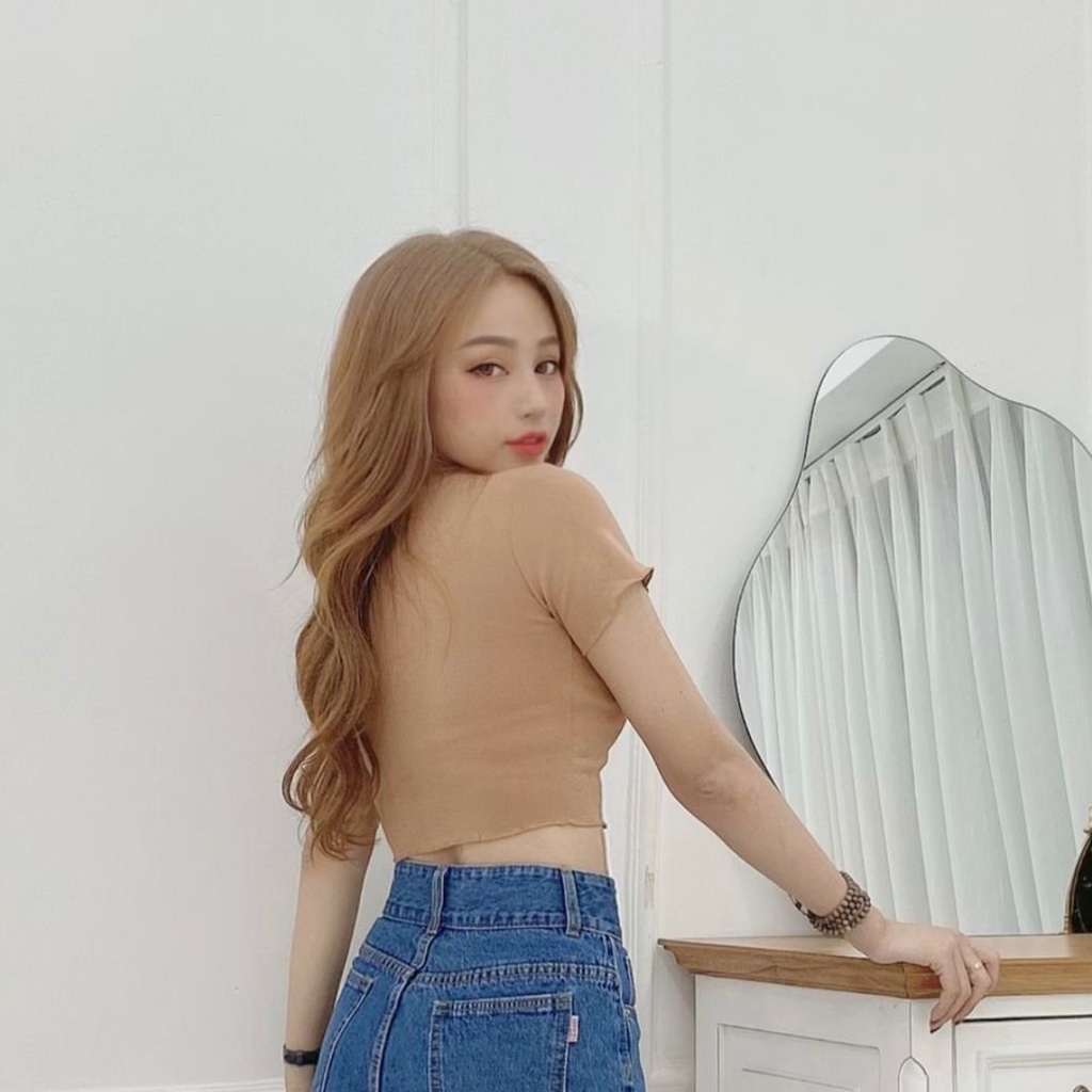 Áo croptop thun tay ngắn cổ tròn nút giữa nhiều màu TiQi Jeans A102