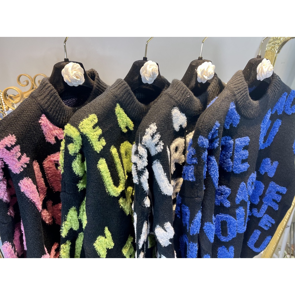 Áo len nữ form rộng, áo len chữ nổi xù bông dáng hàn quốc lên cực trẻ chất tuyệt vời phom thoải mái dễ mặc dễ mix đồ | BigBuy360 - bigbuy360.vn