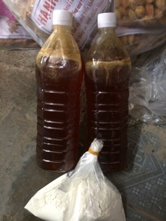MẬT ONG RỪNG TÂY BẮC( chai 0,5 lít)