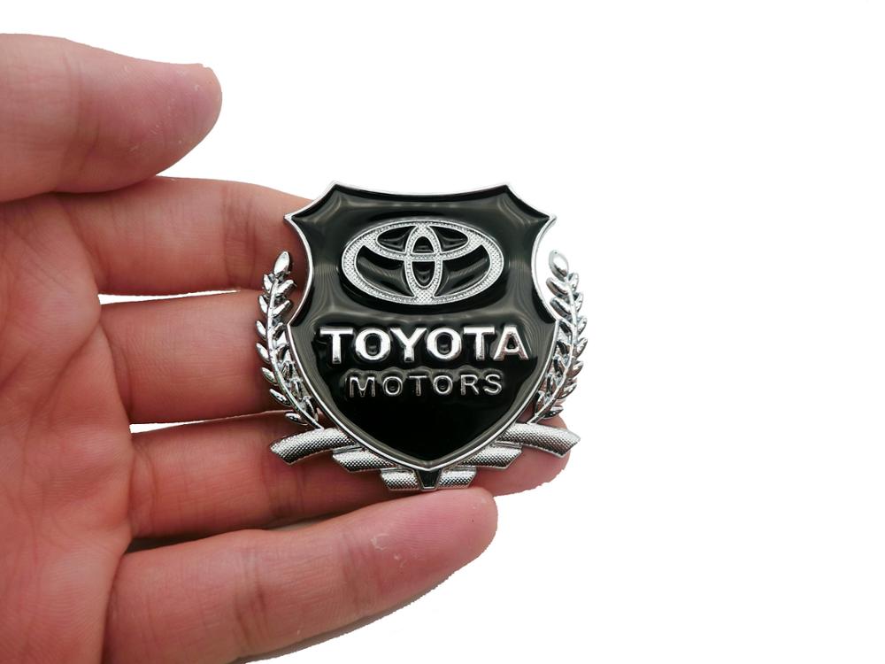 2 Miếng Dán Kim Loại 3D Trang Trí Cửa Sổ Xe Hơi Toyota