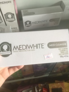 Sửa rửa mặt Medi White