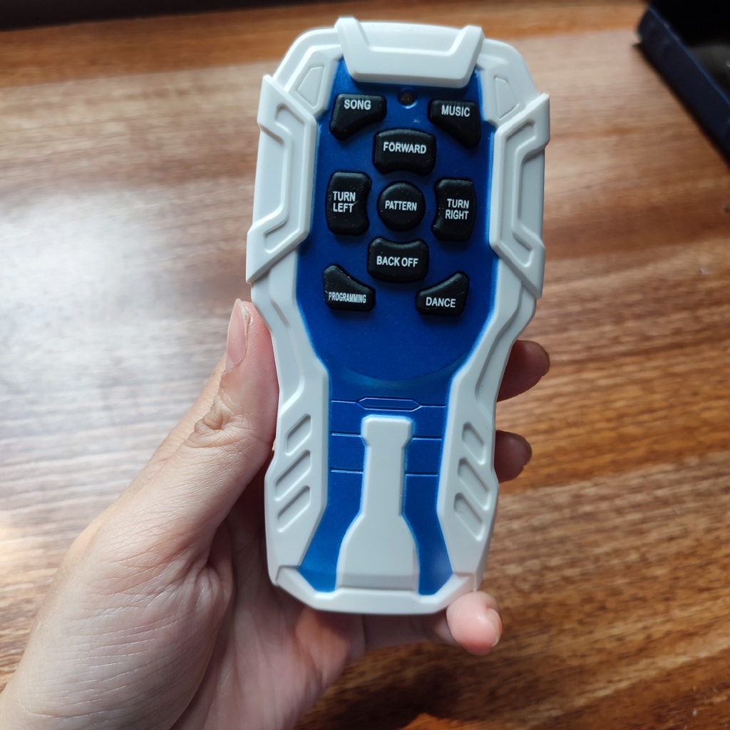 Đồ chơi Robot điều khiển từ xa thông minh  dùng pin, có âm thanh và ánh sáng