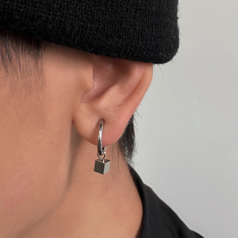 Khuyên Tai Thép Titan Phong Cách Hip Hop Thiết Kế Mới Cao Cấp