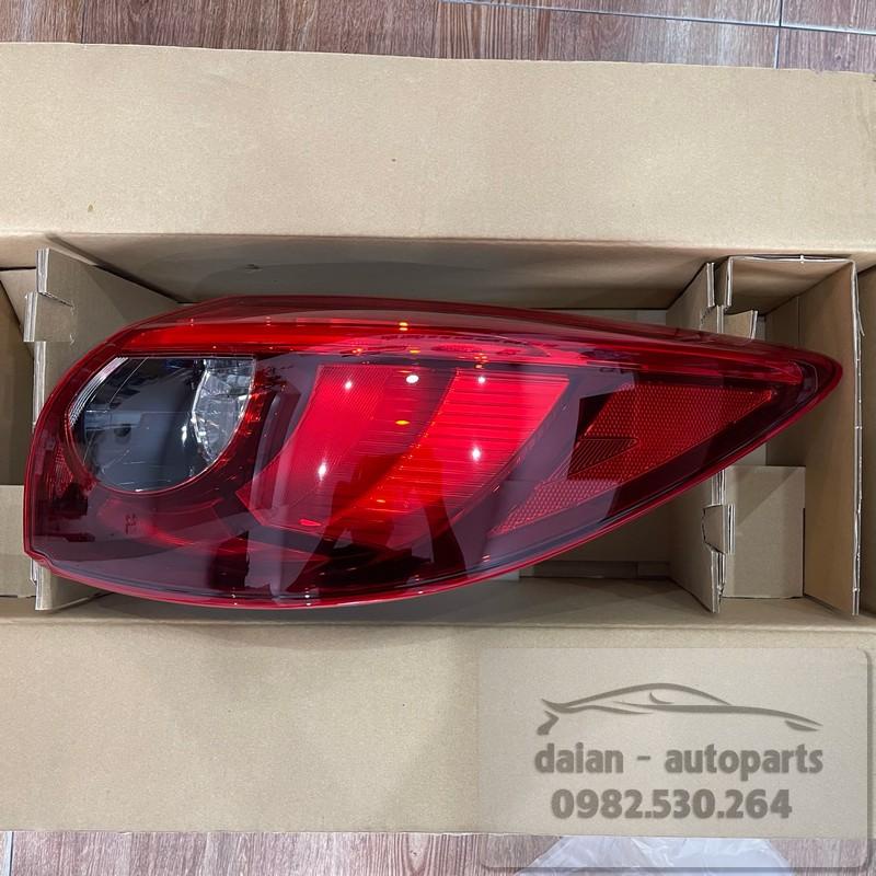 Đèn hậu Mazda CX5 2016 miếng ngoài có LED - K07051160C - K07051150D