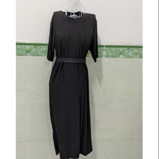Đầm đen form suông mới tinh free size