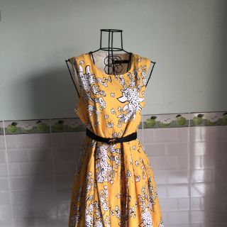 Đầm vàng mới 99%