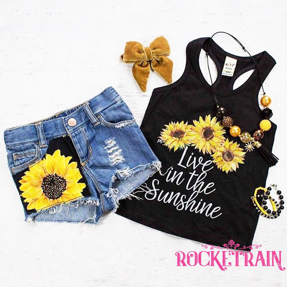 Set áo sát nách và quần short kiểu dáng xinh xắn dành cho bé gái