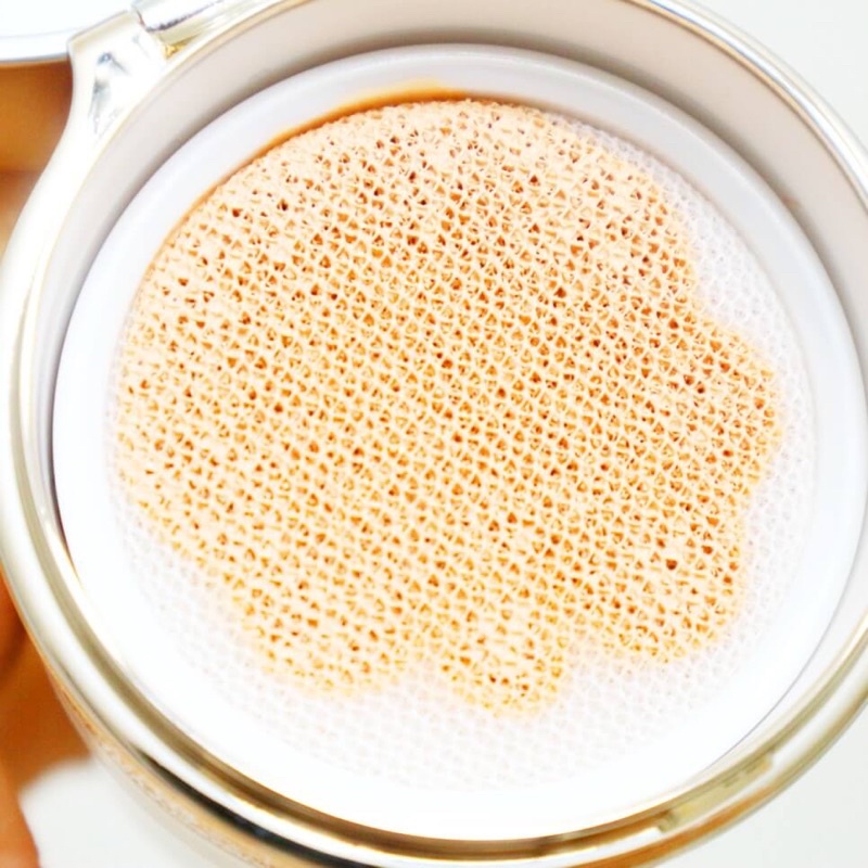 Phấn nước Ohui Day Shield Smart Pumping Foundation Cúhion - Chống nắng và che khuyết điểm O HUI