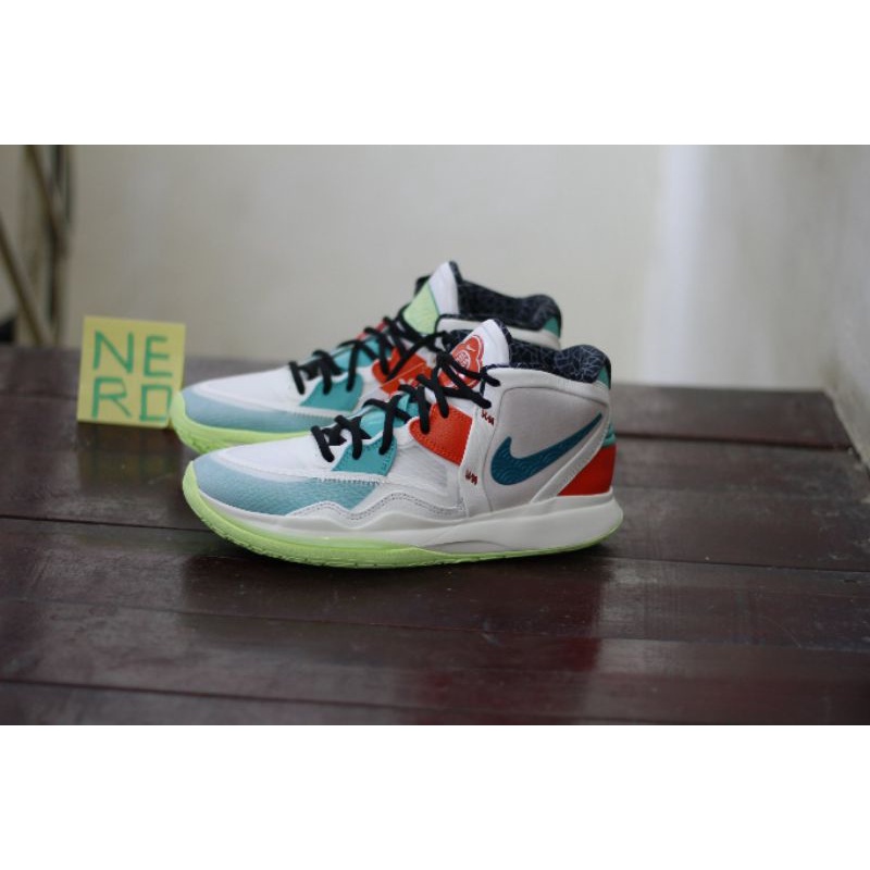 Giày bóng rổ Kyrie 8 CNY DH5384-001