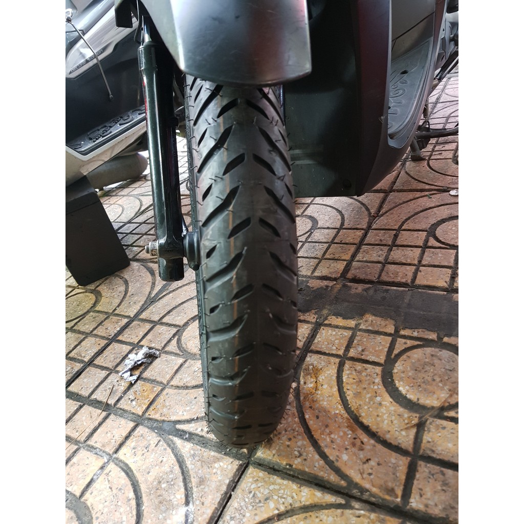 Vỏ lốp xe Michelin Pilot Street 2 cho SH Mode: trước 80/90-16 và sau 100/90-14, vỏ ko ruột - giá 1 cái