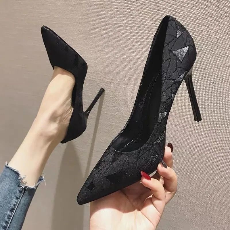 Giày cao gót mũi nhọn màu đen thời trang xuân thu kiểu dáng phong cách Hàn Quốc cho nữ