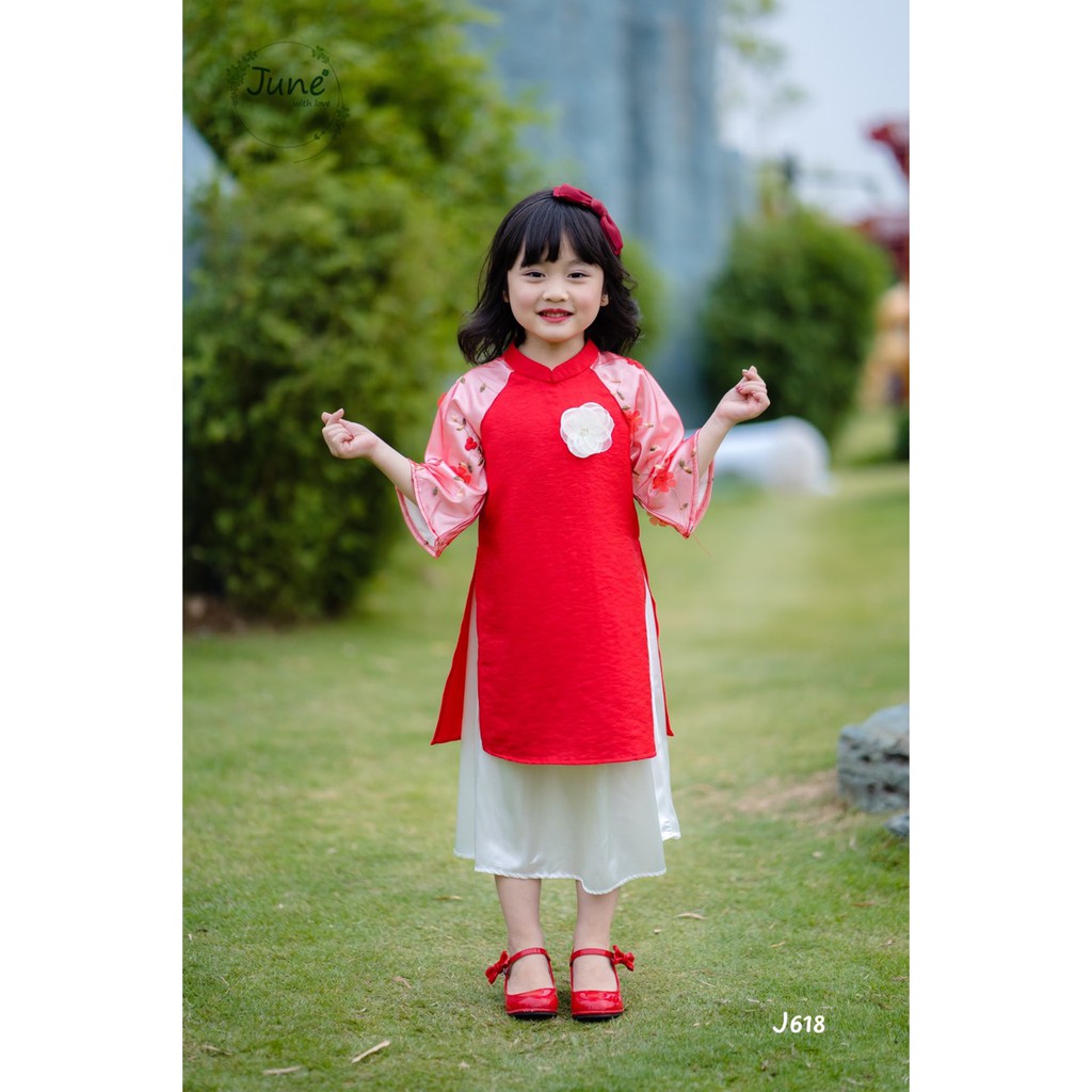 Áo dài lụa satin đính hoa bé gái siêu dễ thương, siêu xinh