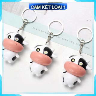 Móc khóa con bò sữa có đèn và phát nhạc treo túi xách balo bình nhựa giả thủy tinh siêu bền