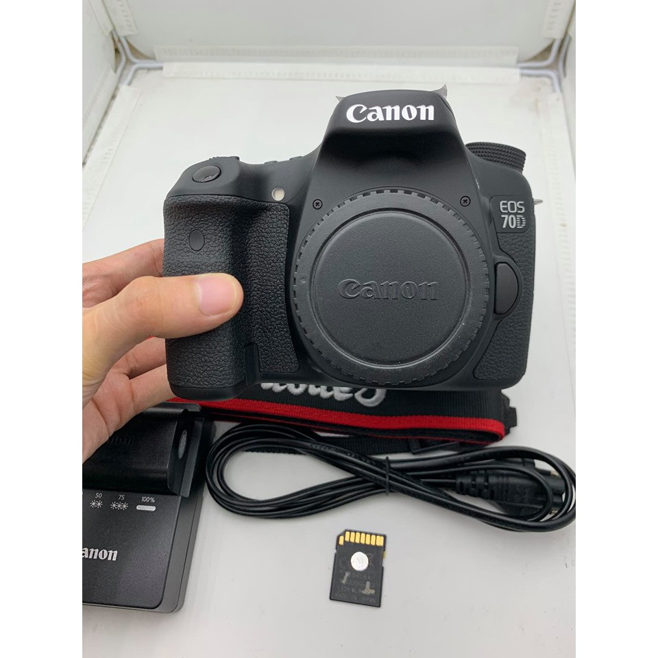 Máy ảnh Canon EOS 70D Kit 18-55mm STM (WiFi GPS) Máy 99%