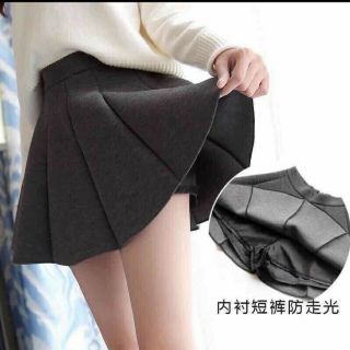 Chân váy xốp xòe