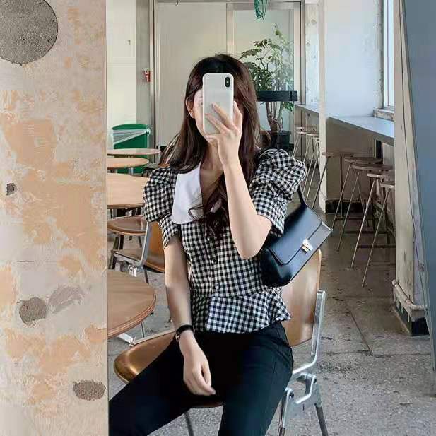 Áo sơ mi tay phồng kẻ sọc caro trắng đen cổ điển hợp thời trang