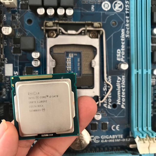 Combo Main H61 Giga kèm chip i5 2400