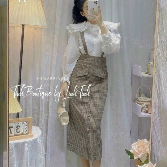 Set đầm yếm tiểu thư caro cho nàng đi chơi dạo phố dự tiệc sang chảnh
