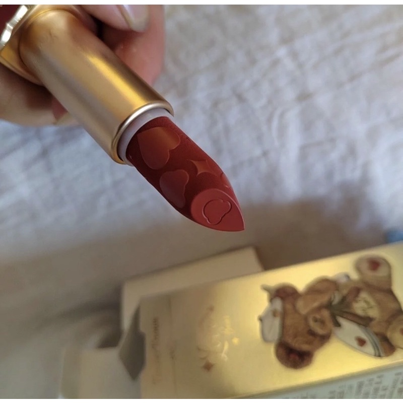 Son FLOWER KNOWS x BACIO BOUQUET màu lì, lâu trôi, thiết kế vỏ ngoài đáng yêu