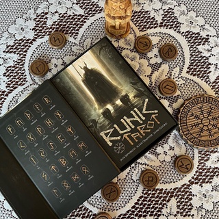 Bộ Bài Runic Tarot (Guu Tarot Shop)