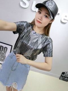 Áo phông lấp lánh