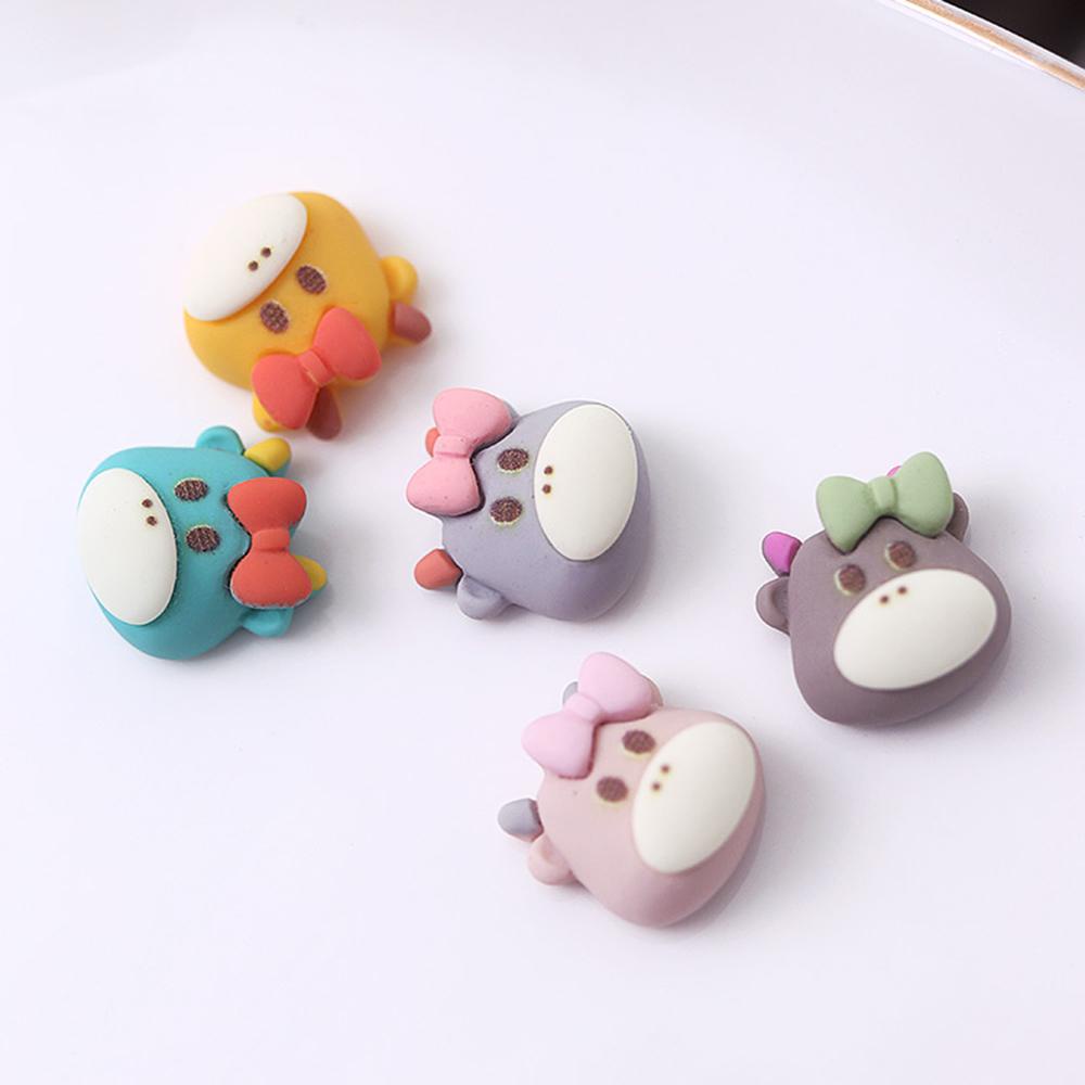 Phụ Kiện Trang Trí Móng Tay Hình Bò Sữa May Mắn Dễ Thương