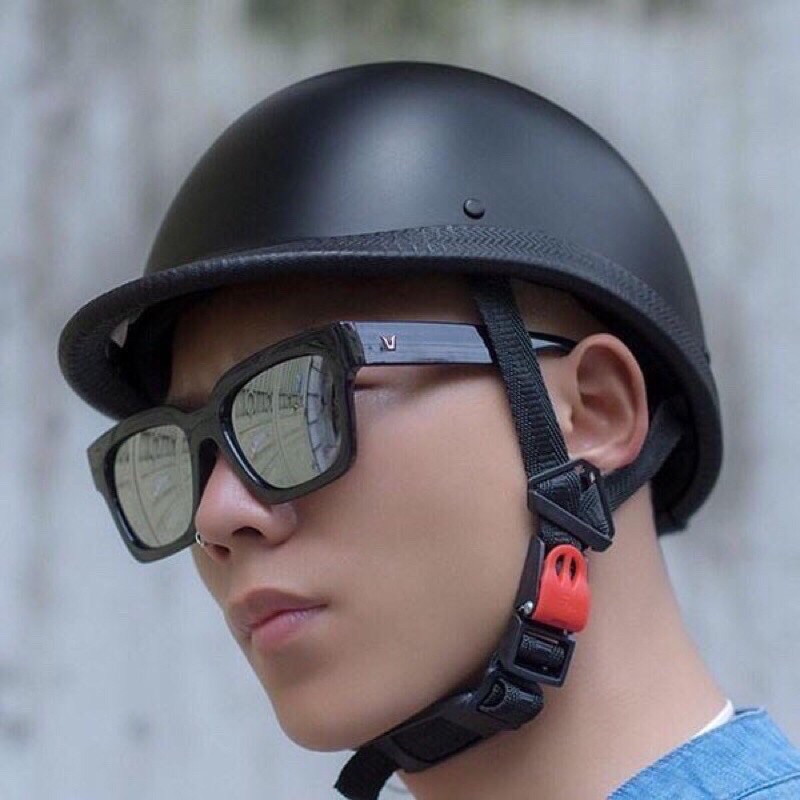 Mũ bảo hiểm 1/2 đầu đua ngựa nhẹ nhàng cực đẹp !