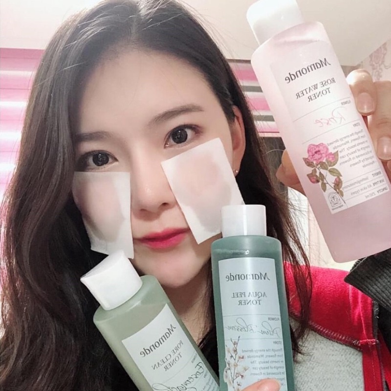 Nước hoa hồng cấp ẩm, kiềm dầu,se khít lỗ chân lông Mamonde Toner 250ml