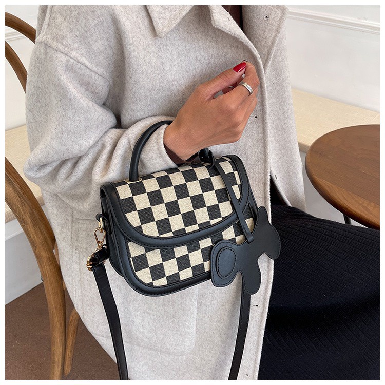 Túi xách đeo chéo nữ giá rẻ đẹp đi chơi phong cách thời trang hàn quốc dễ thương cute DC121